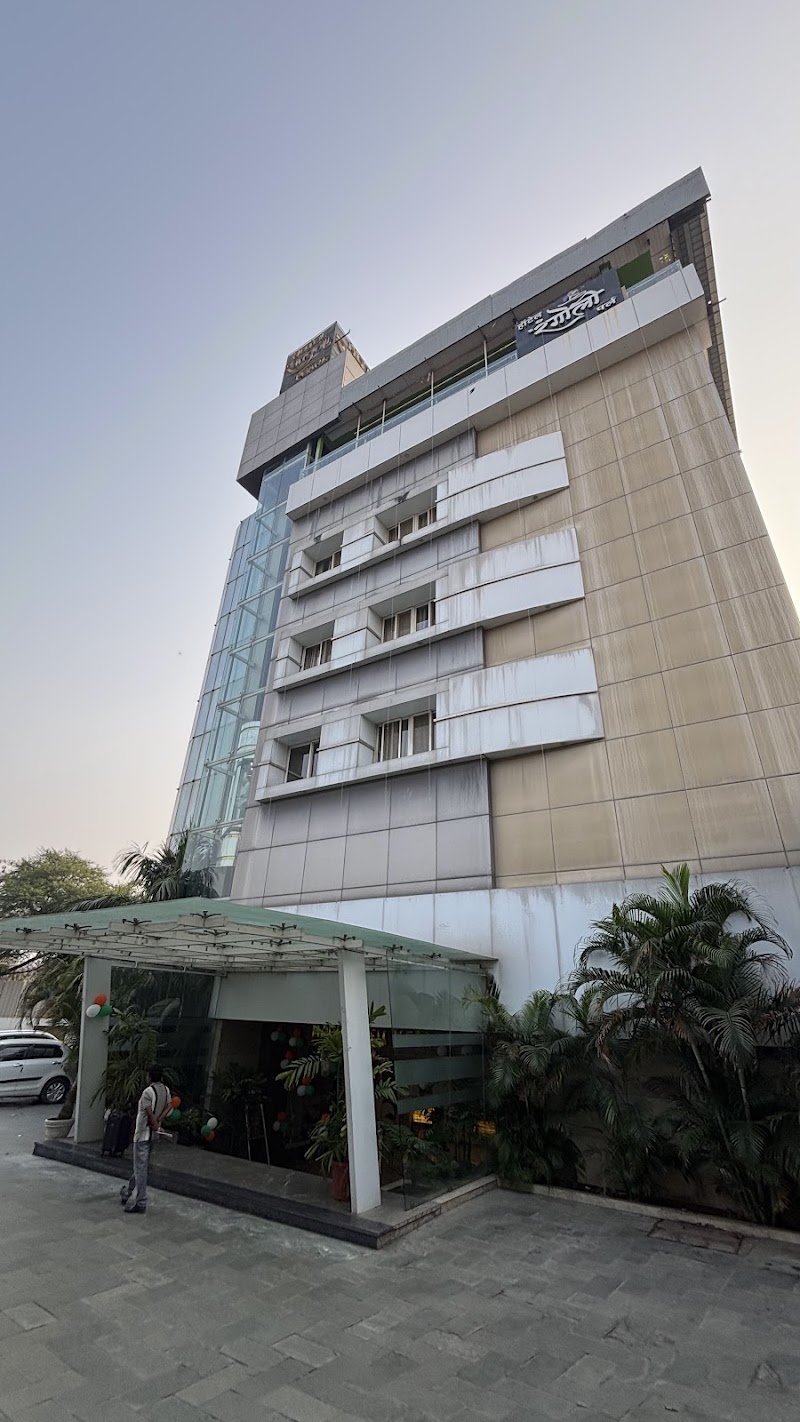 Hotel Rangoli Pearl - Hotel Rangoli Pearl Nawathe Stop, Badnera Rd, Vidhya Vihar Colony, Navathe Nagar, Amravati, Maharashtra 444605, India