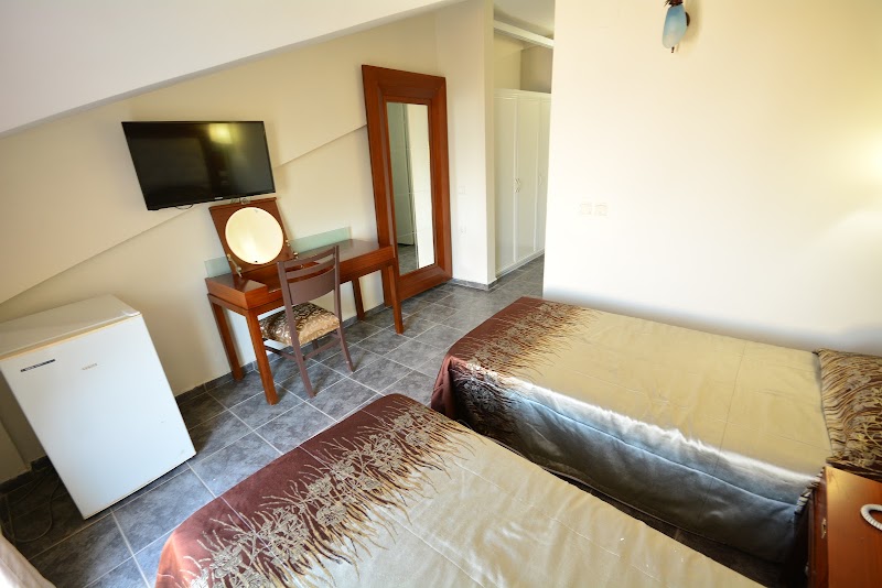 Sea Center Hotel - Sea Center Hotel Çıldır, 107. Sk. No:7, 48700 Marmaris/Muğla, Türkiye