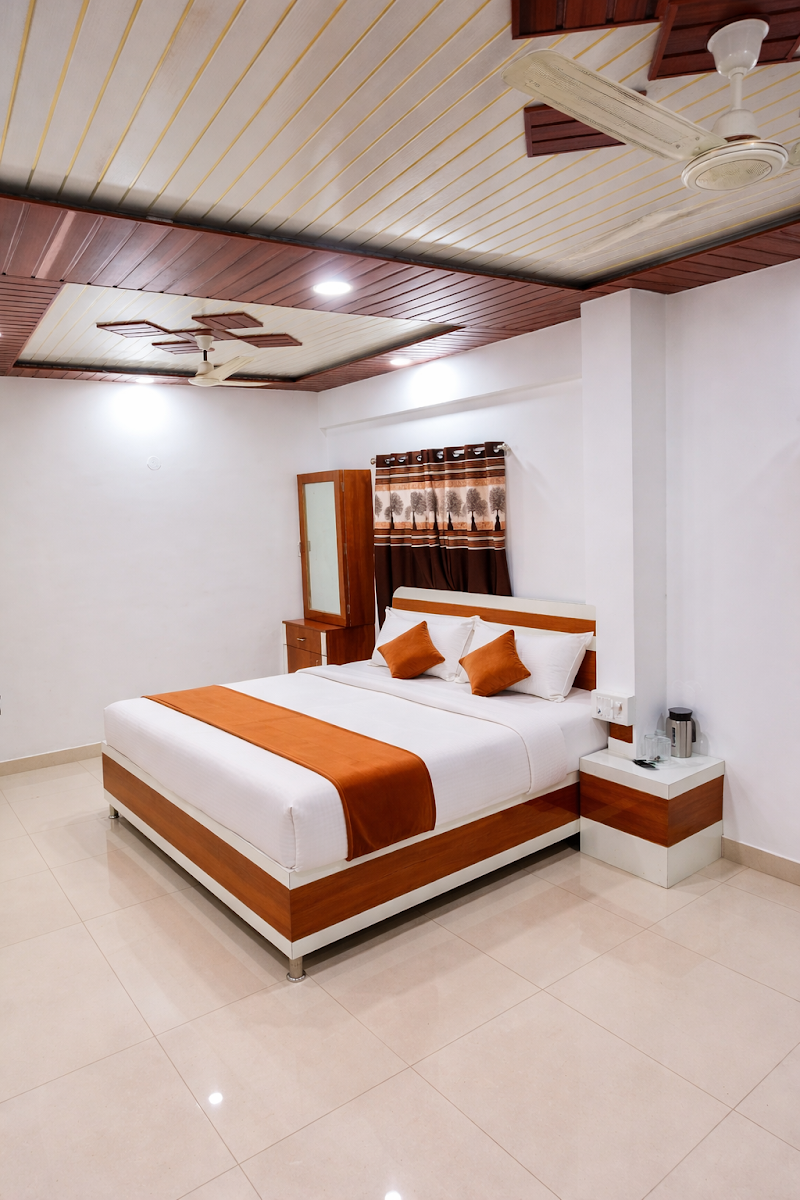 Janani Niwas | Matheran Hotels | Jungle & Valley View Hotels & Resorts | Homestay | - Janani Niwas | Matheran Hotels | Jungle & Valley View Hotels & Resorts | Homestay |, Indhira Gandhi Nagar, MG Rd, near Ganesh Temple, Aman Lodge, Matheran, Maharashtra 410102, India