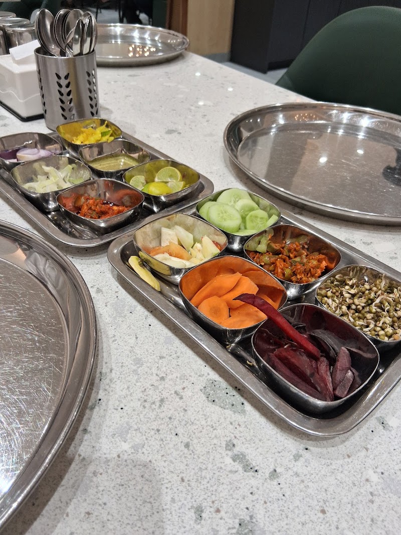 Shree Khodiyar Kathiyawadi Dhaba - Shree Khodiyar Kathiyawadi Dhaba, 43JF+9JF, Halol - Vadodara Rd, nr.tolnaka, Haripura, Halol, Vadodara, Gujarat 391445, India