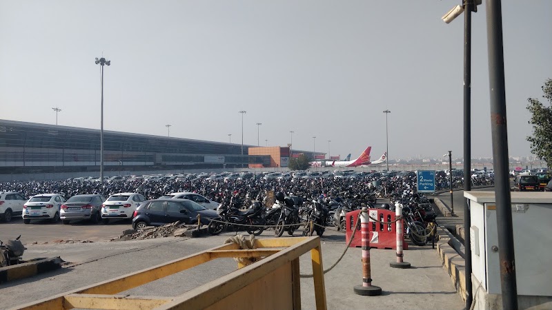 Parking VIP - Parking VIP, Terminal 3, Indira Gandhi International Airport, New Delhi, Delhi, 110037, India