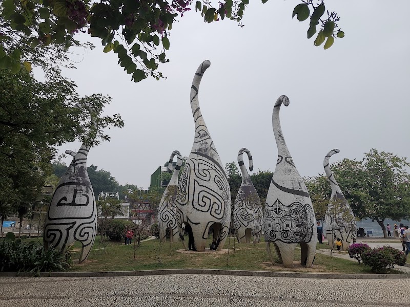 Elephant Trunk Hill - Elephant Trunk Hill, 778V+Q8C, Xiangshan District, Guilin, Guilin, Guangxi, China, 541000