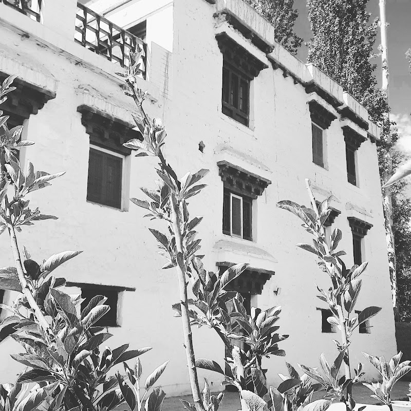 Shel Heritage Home - Shel Heritage Home Shamul, Shey Yokma, Shey, 194101
