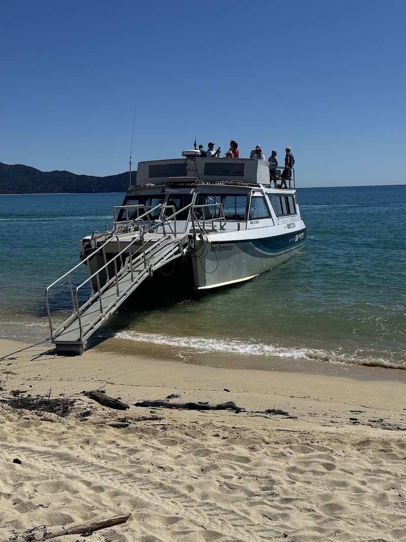 Abel Tasman Sea Shuttles - Abel Tasman Sea Shuttles 2 Kaiteriteri-Sandy Bay Road, Kaiteriteri 7197, New Zealand