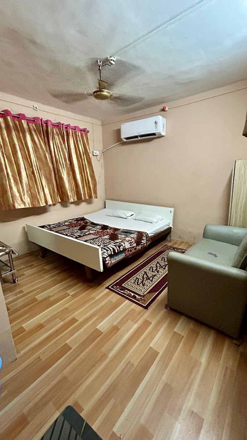 Classic hotel - Classic hotel 6/1 b, Dr Md Ishaque Rd, Esplanade, Park St, Taltala, Kolkata, West Bengal 700016, India