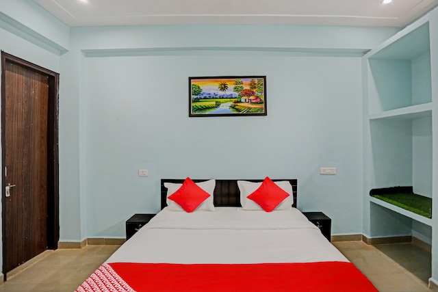 OYO Flagship Hotel Umen - OYO Flagship Hotel Umen 23 A, Gali No. 2, Hanuman Vihar, Sector 49, Noida, Uttar Pradesh 201304, India