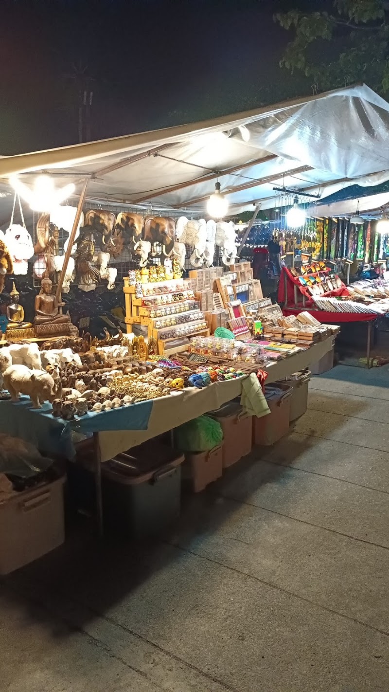 Fisherman's Village Night Market - Fisherman's Village Night Market H25J+9HJ, Bo Put, Ko Samui District, Surat Thani 84320, Thailand