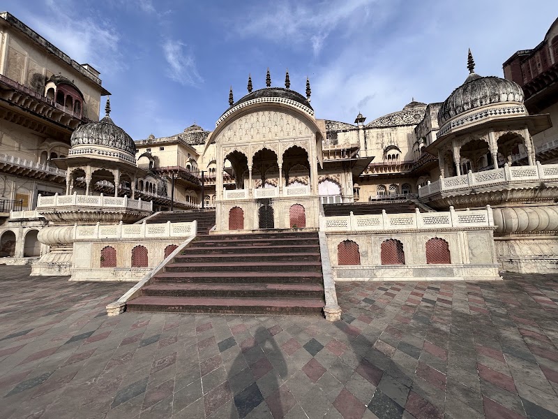 Moosi Maharani Ki Chhatri - Moosi Maharani Ki Chhatri HH9V+P5X, City Palace Rd, Mohalla Ladiya, Alwar, Rajasthan 301001, India