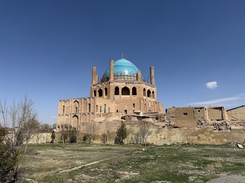 Ilkhani Amir ecotourism residence