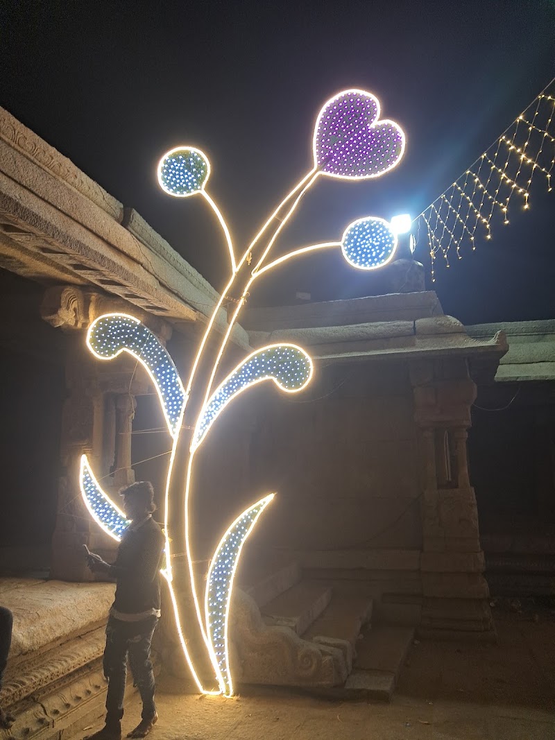Lepakshi - Lepakshi, RJ35+CJJ, Lepakshi, Andhra Pradesh 515331, India