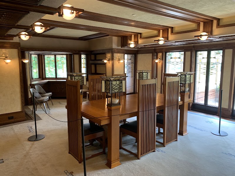 Frederick C. Robie House - Frederick C. Robie House, 5757 S Woodlawn Ave, Chicago, IL 60637, USA