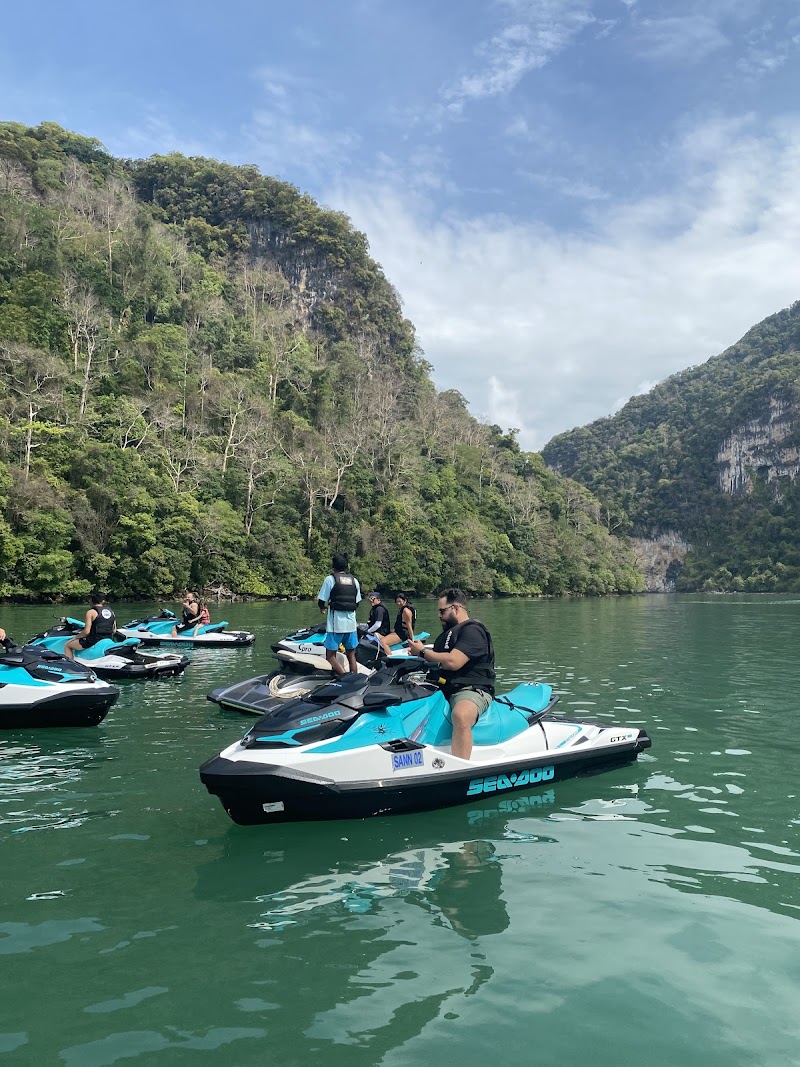 Seeman Watersports - Seeman Watersports, Beach by Dataran Cenang Dataran Cenang, Jalan Pantai Chenang, Mukim Kedawang, 07000 Langkawi, Kedah, Malaysia