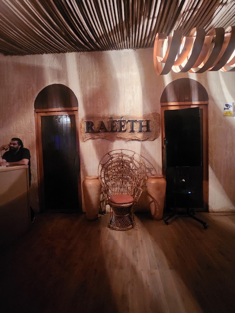 RAEETH Goa - RAEETH Goa H.No 600, 2, Ozran Beach Rd, next to Waterscapes Resort, Vagator, Anjuna, Goa 403509, India