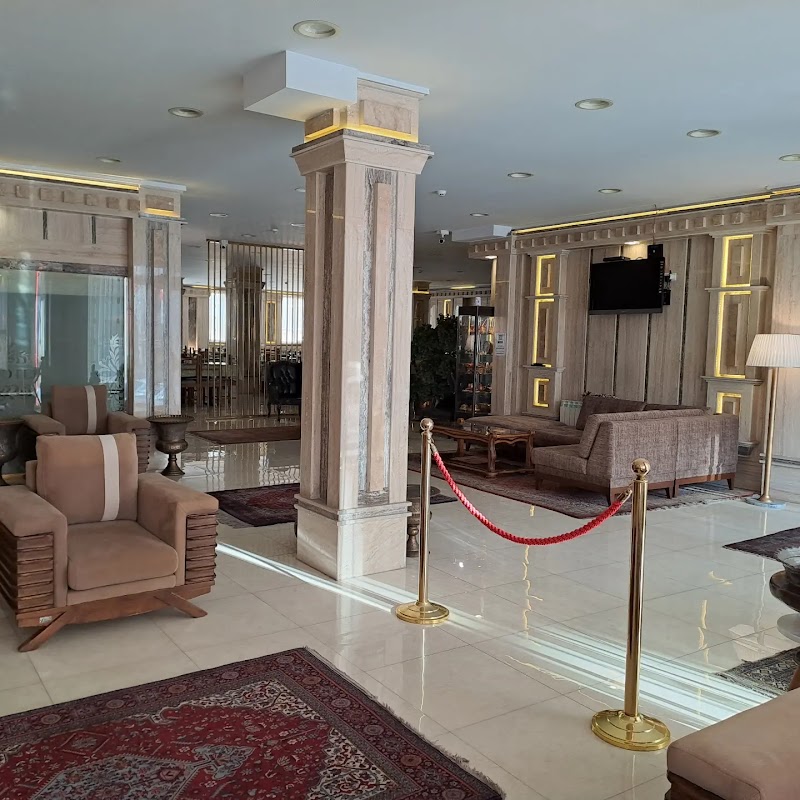هتل سپید زنجان - هتل سپید زنجان, Zanjan Province, Zanjan, Enqelab Square, MF9M+6F4, Iran