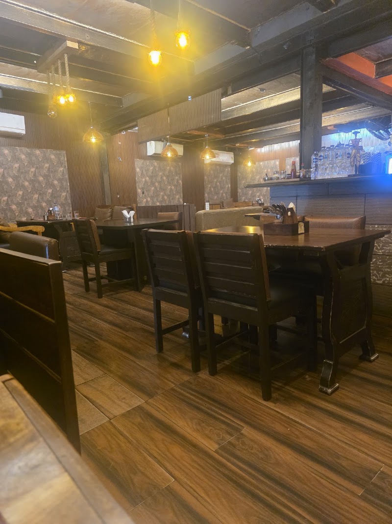 Shree Krishna UDUPI Pure Veg - Shree Krishna UDUPI Pure Veg CSQUARE PLAZA BUILDING, BUILDING, Golf Course Rd, opp. METRO PILLAR 171, beside OCUS TECHNOPOLIS, Suncity, Sector 53, Gurugram, Haryana 122011, India