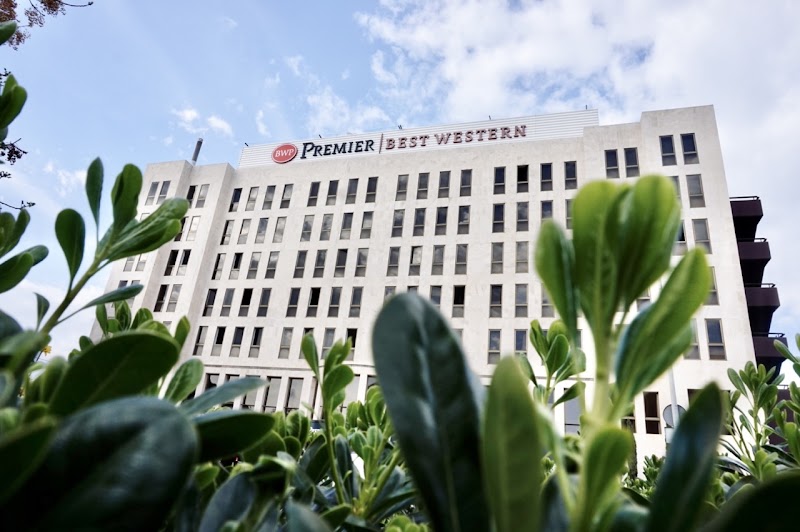 Best Western Premier CMC Girona - Best Western Premier CMC Girona Carrer Barcelona, 112, 17003 Girona, Spain