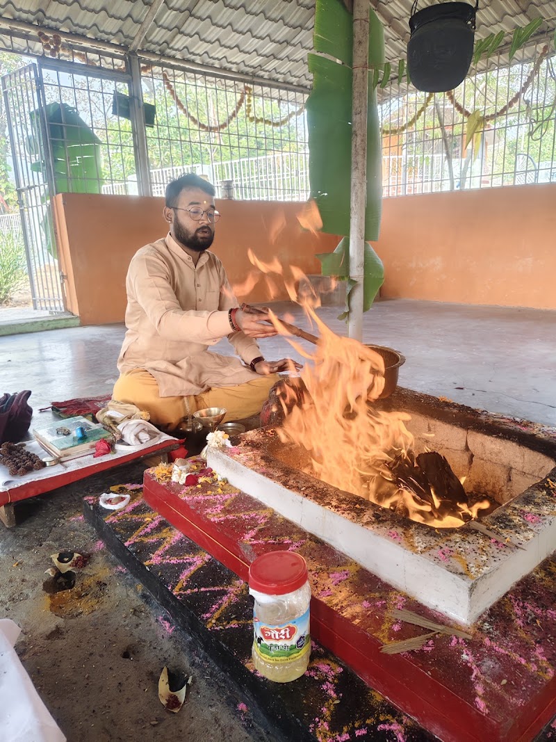 Sant kuti - Sant kuti MQXF+82, Gaurella, Chhattisgarh 495117, India