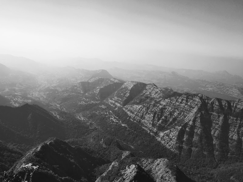 Elphinstone Point - Elphinstone Point, XJ7H+H35, Satara, Old Mahabaleshwar, Maharashtra 412806, India