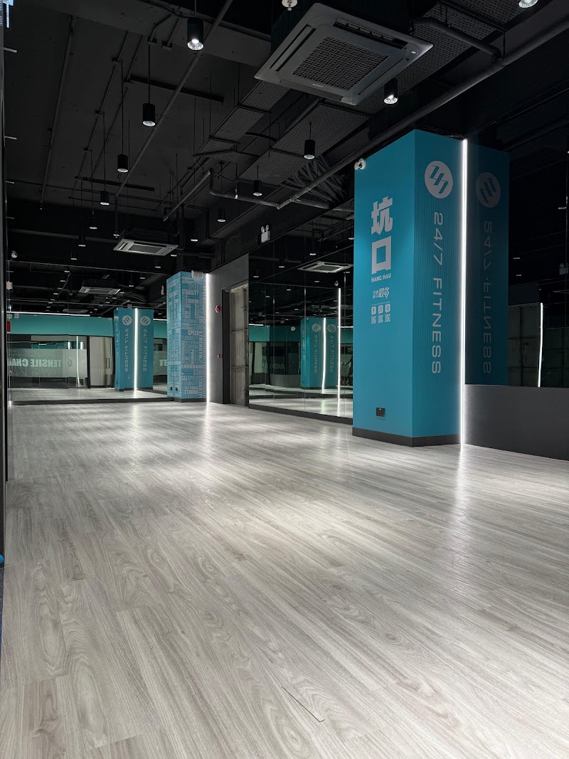 24/7 Fitness Hang Hau Park Club - 24/7 Fitness Hang Hau Park Club, TKO Gateway, 2 Sheung Ning Rd, Tseung Kwan O, New Territories, Hong Kong