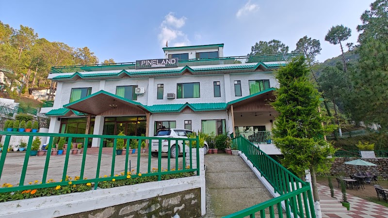 Pineland Resort & Chalets Kasauli