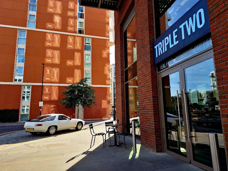 Twenty Second Coffee Royal Wharf - Twenty Second Coffee Royal Wharf 38 Royal Crest Ave., Royal Wharf, London E16 2TF, UK