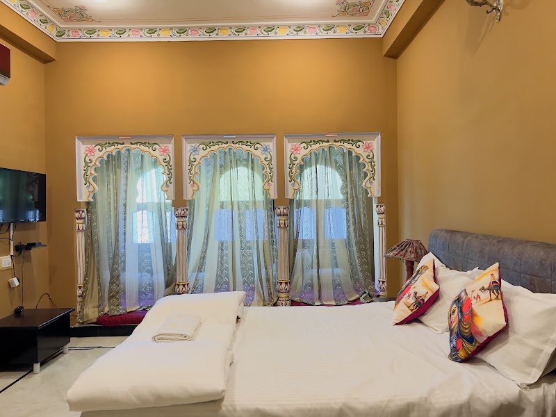 Mild Life Hostel Udaipur - Mild Life Hostel Udaipur, Bhinder ki Haweli, 138, Nag Marg, Outside Chandpole, Ambamata, Udaipur, Rajasthan 313004, India