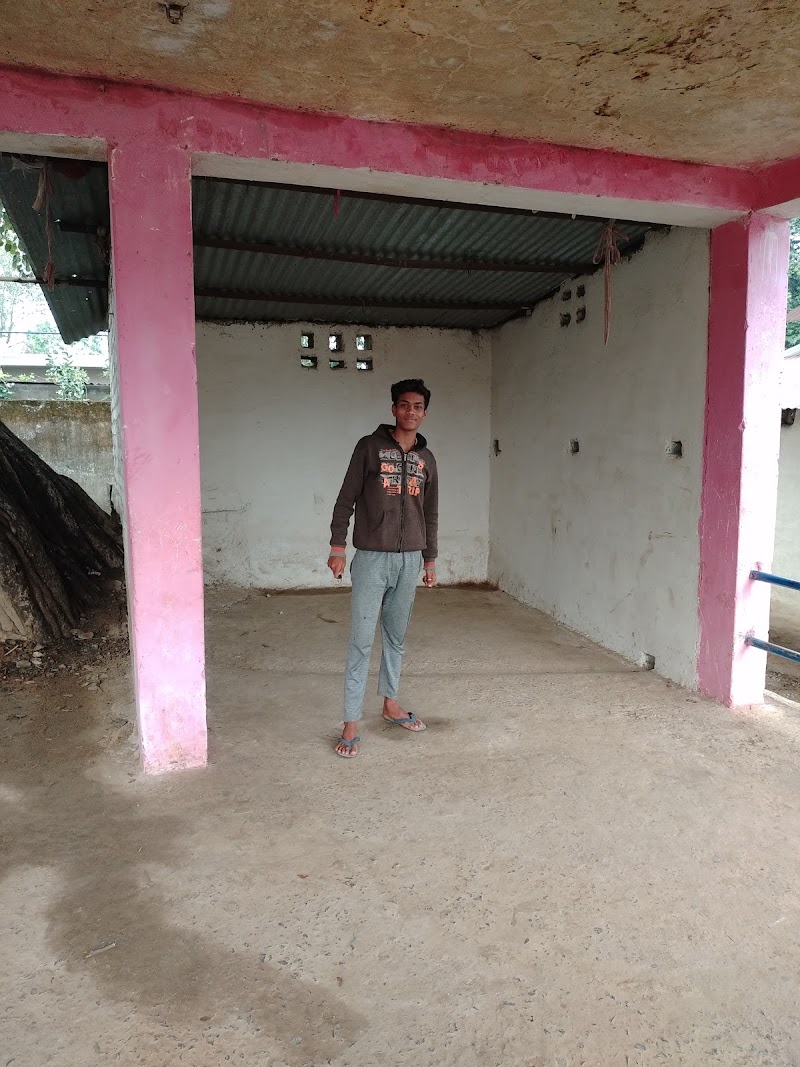 Muni Baba Temple - Muni Baba Temple, 4882+532, Kaudia Main Rd, Kaudia, Chhattisgarh 495550, India