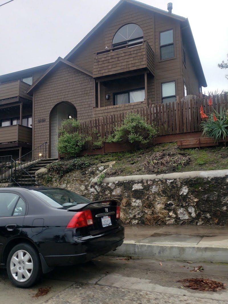 Cliff Crest Bed and Breakfast - Cliff Crest Bed and Breakfast 407 Cliff St, Santa Cruz, CA 95060, USA