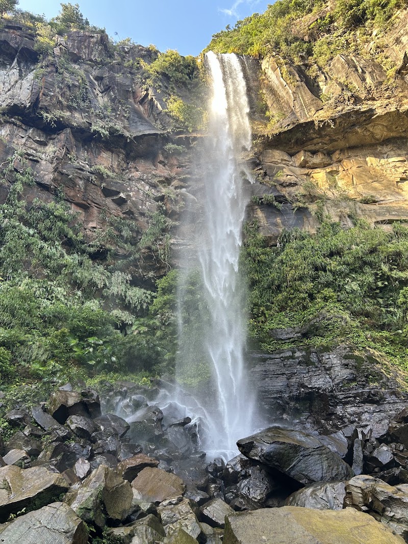 Pinaisara Falls