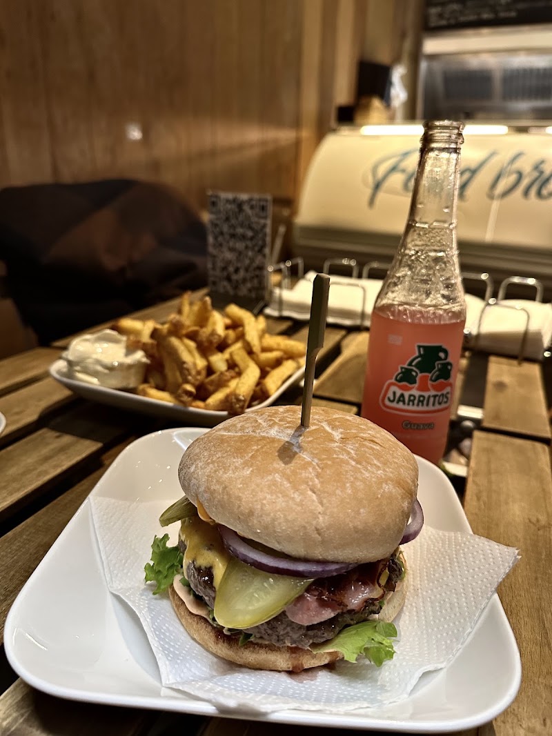 Food Brothers Amsterdam - Food Brothers Amsterdam, Overamstelstraat 1, 1091 TL Amsterdam, Netherlands