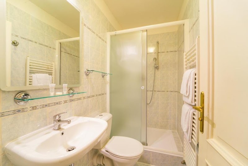 Hotel Saint George - Hotel Saint George, Tyršova 1803/2, Nové Město, 120 00 Praha-Praha 2, Czechia