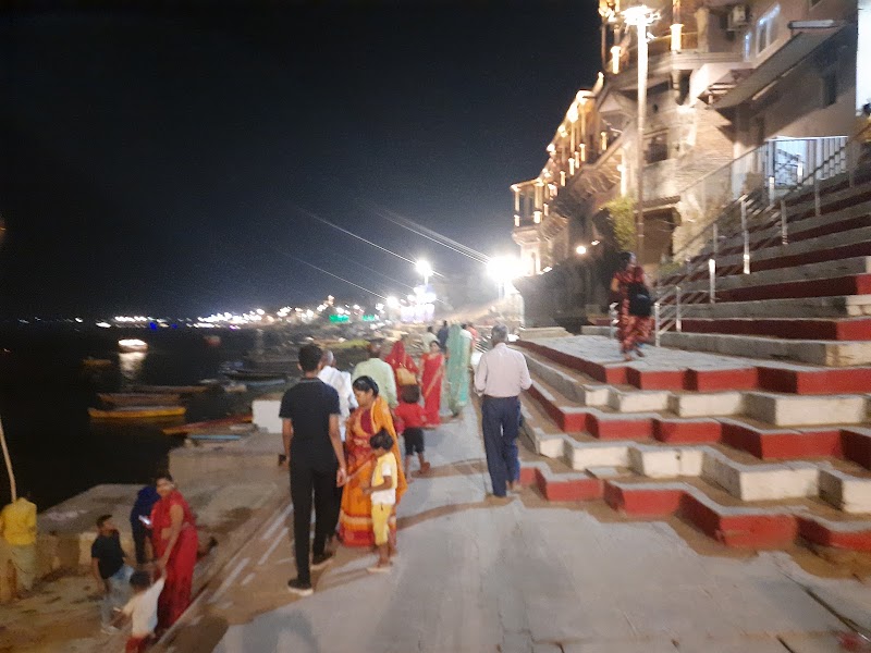 Darbhanga Ghat, (Varanasi) - Darbhanga Ghat, (Varanasi) near Ahilyabai Ghat, Bangali Tola, Varanasi, Uttar Pradesh 221001, India