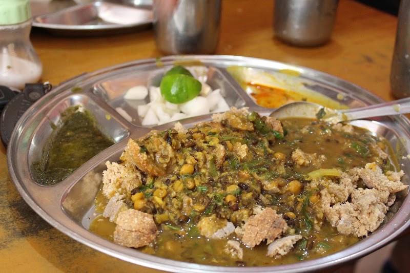 New Santosh Bhojnalaya & Restaurant (Dal Bati Restaurant In Udaipur) - New Santosh Bhojnalaya & Restaurant (Dal Bati Restaurant In Udaipur) near SBBJ Bank, Surajpole, Ganesh Ghati, Udaipur, Rajasthan 313001, India