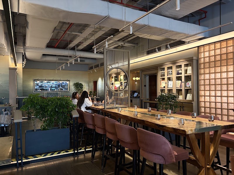 Comorin - Comorin 101, First Floor, Two Horizon Center, Horizon Colony, DLF Phase 5, Sector 43, Gurugram, Haryana 122009, India