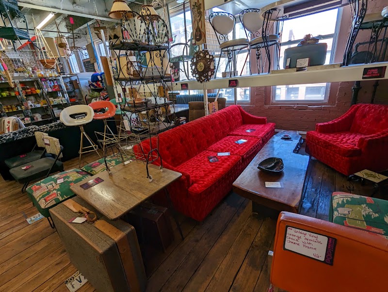 River Market Antiques - River Market Antiques, 115 W 5th St, Kansas City, MO 64105, USA