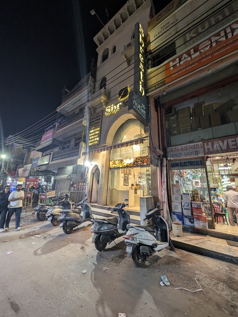 Shresth International - Shresth International Ramlila Ground, 322/3, opp. Hanuman Murti, near pp jewellers, Sadar Bazar, Roshan Pura, Gurugram, Haryana 122001, India