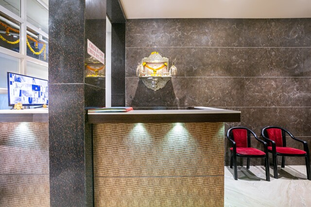Collection O Prince Residency - Collection O Prince Residency Gopal Krishna Gokhale Marg, near Thane Railway Station, opp. Ashok Cinema, Jambli Naka, Thane West, Mumbai, Thane, Maharashtra 400602, India