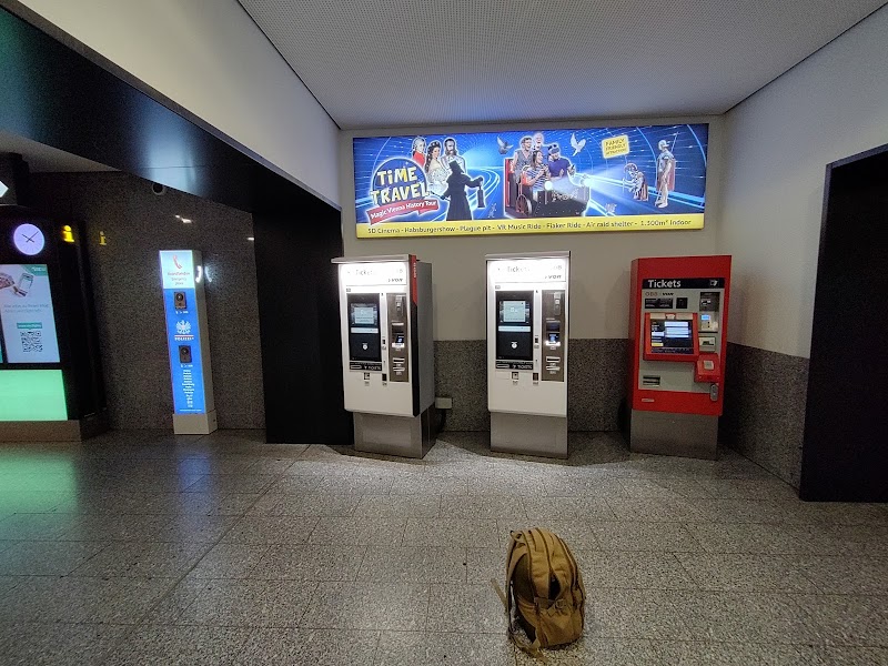 VIE Terminal 3 - VIE Terminal 3, 1300 Schwechat, Austria