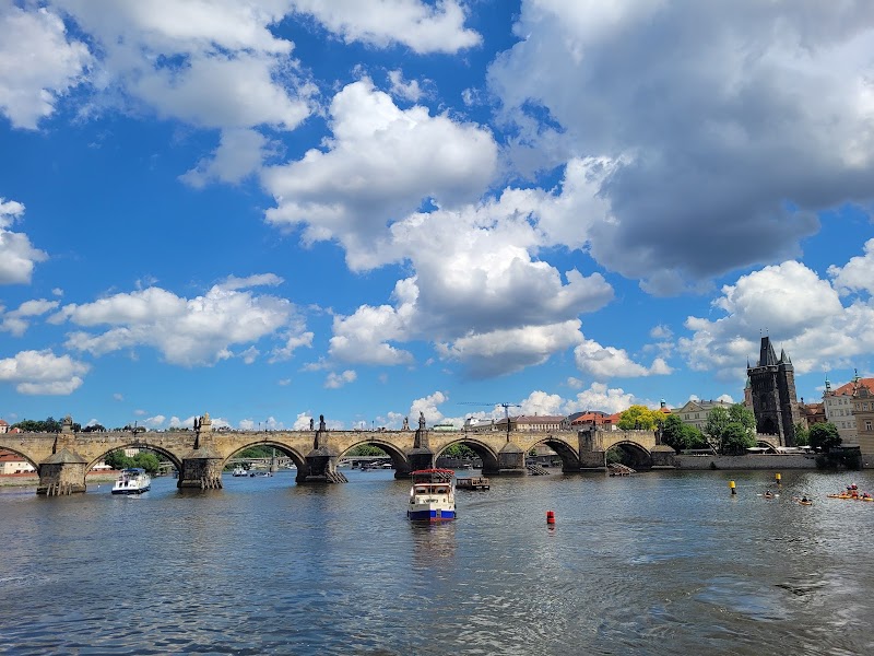 River Boats Prague - River Boats Prague, Dvořákovo nábřeží, Na Františku, přístaviště č.16, 110 00 Praha 1-Staré Město, Czechia