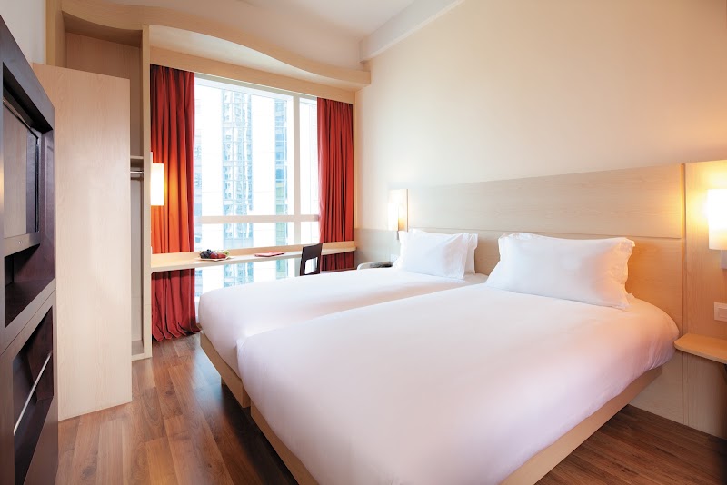 ibis Hong Kong Central & Sheung Wan - ibis Hong Kong Central & Sheung Wan 28 Des Voeux Rd W, Sheung Wan, Hong Kong