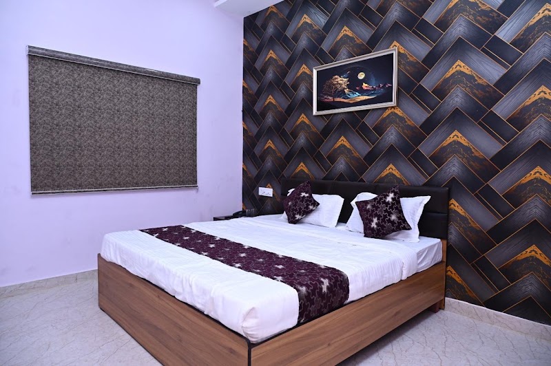 Hotel Royal Inn -II - Hotel Royal Inn -II No-01, main gate Ring Road, beside wallfort city, Bhatagaon, Raipur, Chhattisgarh 492001, India