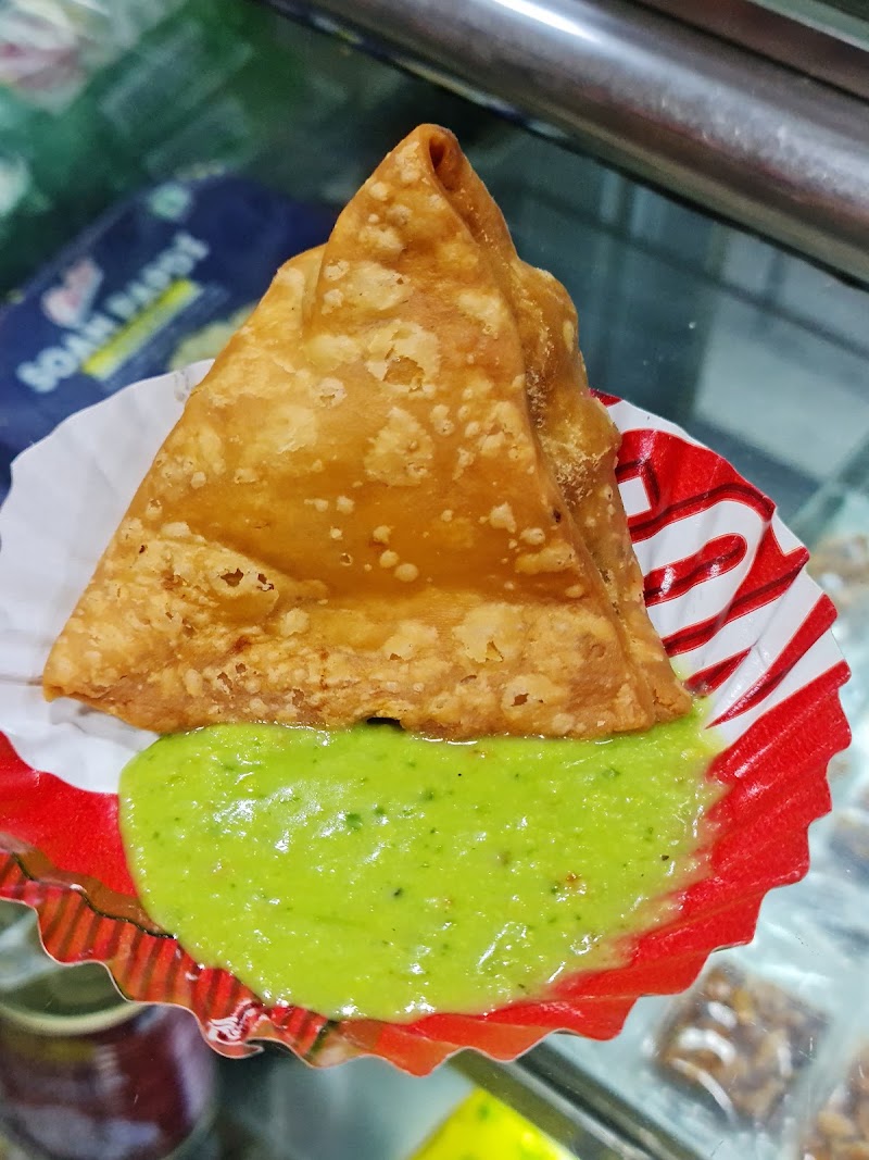 Taste Me Up - Taste Me Up, Shop No 4, Ganpati Mandir, Plot 138, VP Rd, Charni Road East, Sikka Nagar, Khetwadi, Sicka Nagar, Mumbai, Maharashtra 400004, India