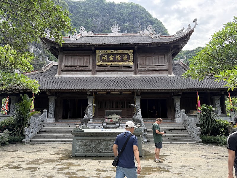 Trang An Grottoes tour - Trang An Grottoes tour, 7W39+HF, Hoa Lu, Ninh Binh, Vietnam