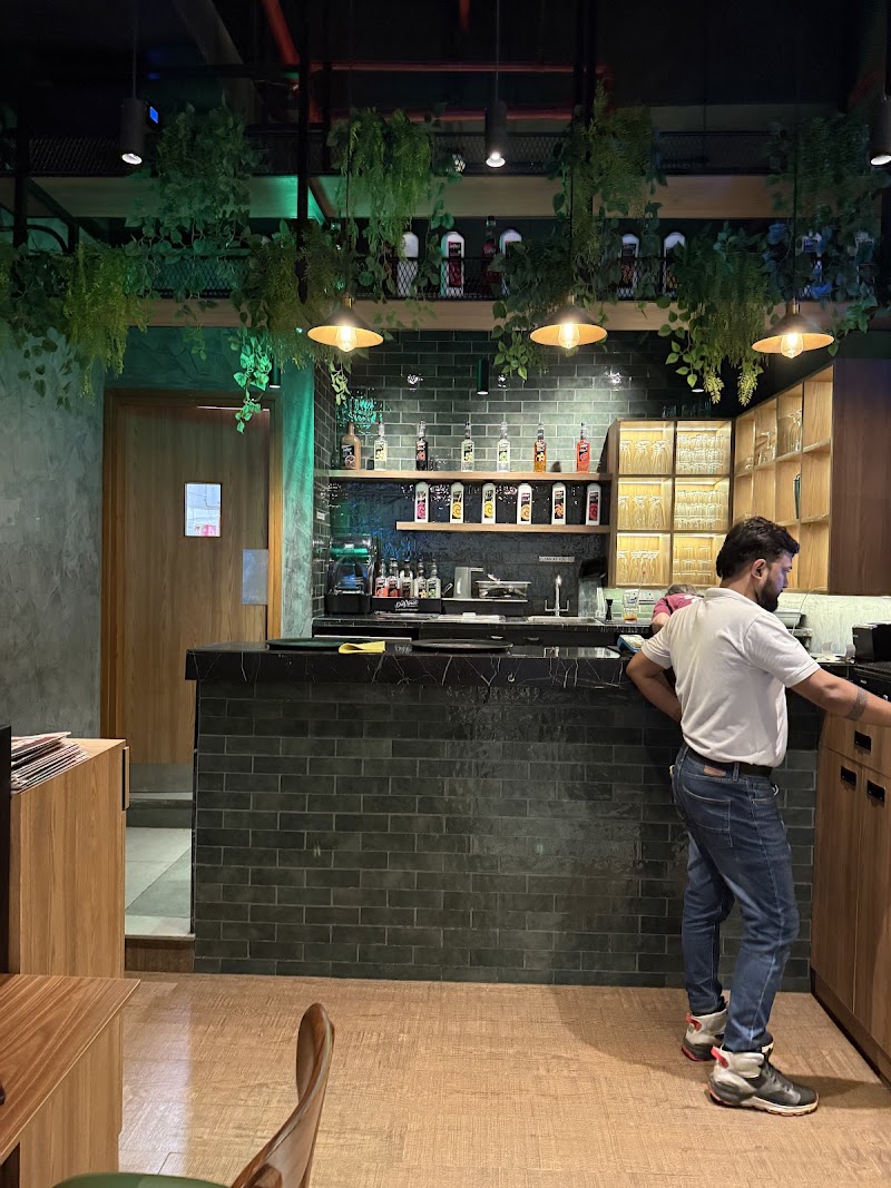 Perilicious - Smash Burgers & Grills | Elan Epic Gurgaon - Perilicious - Smash Burgers & Grills | Elan Epic Gurgaon, LG-28,29, Sector 70, Gurugram, Haryana 122001, India