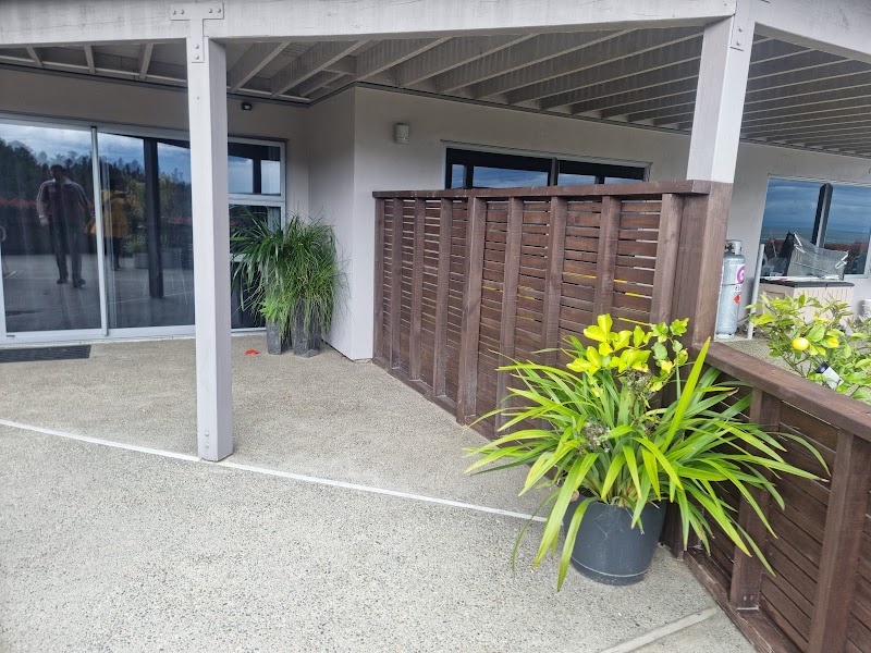 Two Tuis Accommodation
