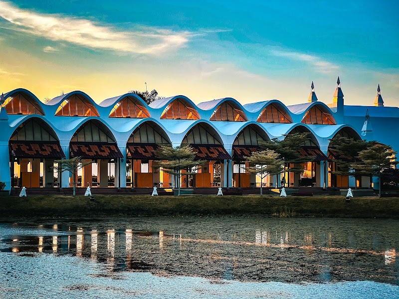 Eagle Square - Eagle Square, Kuah, 07000 Langkawi, Kedah, Malaysia