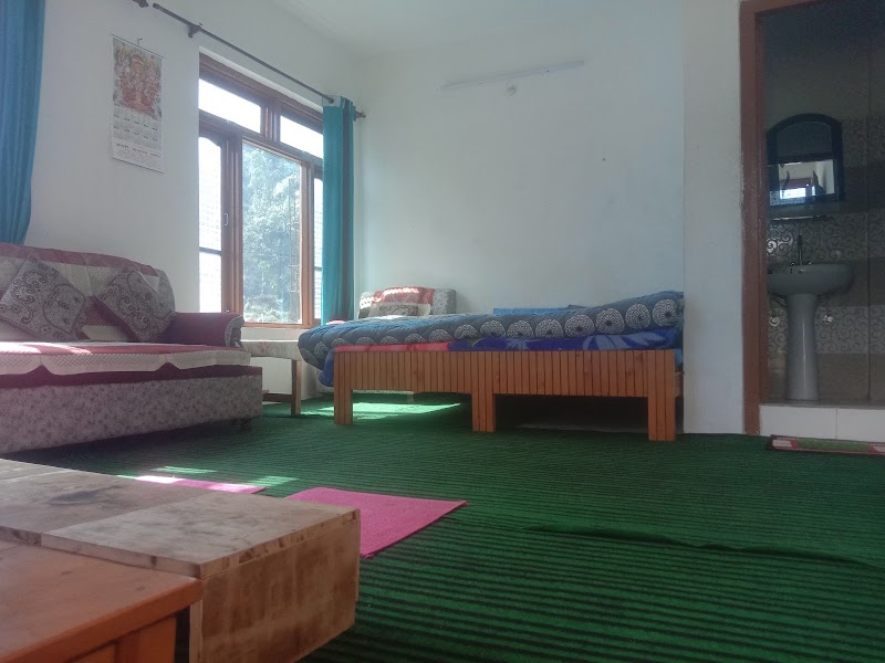 River side home stay - River side home stay Bus Stop, Ghatasani-Barot Rd, Tarwan, Himachal Pradesh 175013, India