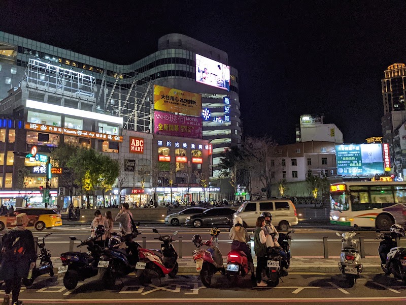 Train Station (City Bus) - Train Station (City Bus), East District, Hsinchu City, Taiwan 300