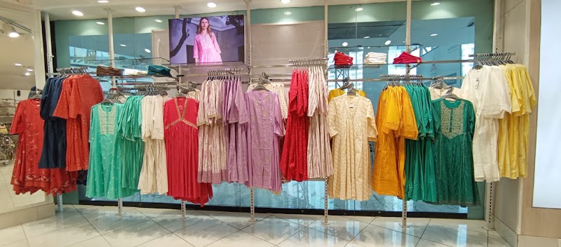 Max - Max Ground & 1st Floor, Mahagun Metro Mall, Mall, near ANSAL PLAZA, Sector 3F, Sector 3, Vaishali, Ghaziabad, Uttar Pradesh 201019, India