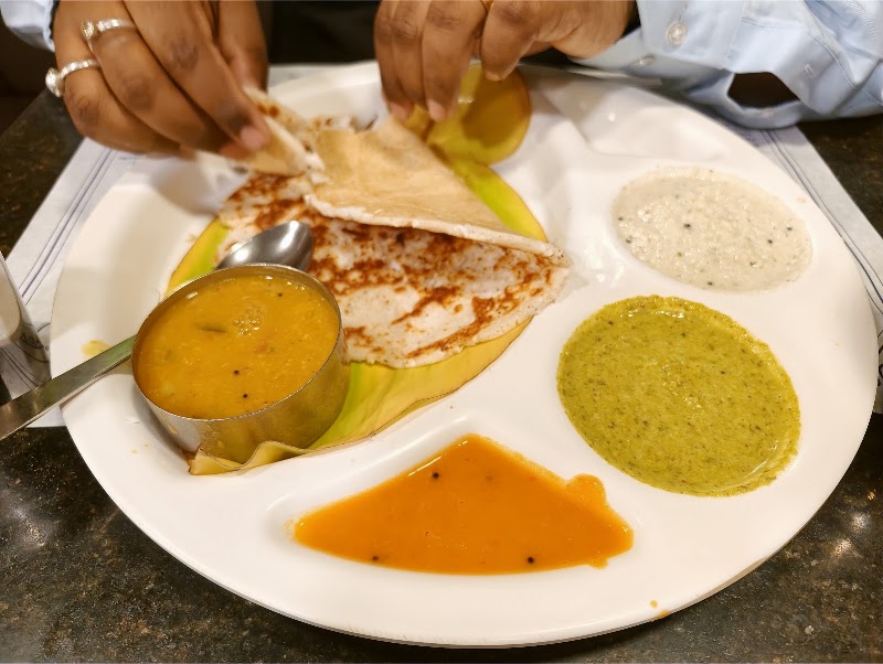 Hotel Saravana Bhavan - Hotel Saravana Bhavan P-13, Connaught Cir, near Madras Hotel, Block P, Connaught Place, New Delhi, Delhi 110001, India